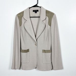 St. John boucle knit suede trim single button beige jacket size 10